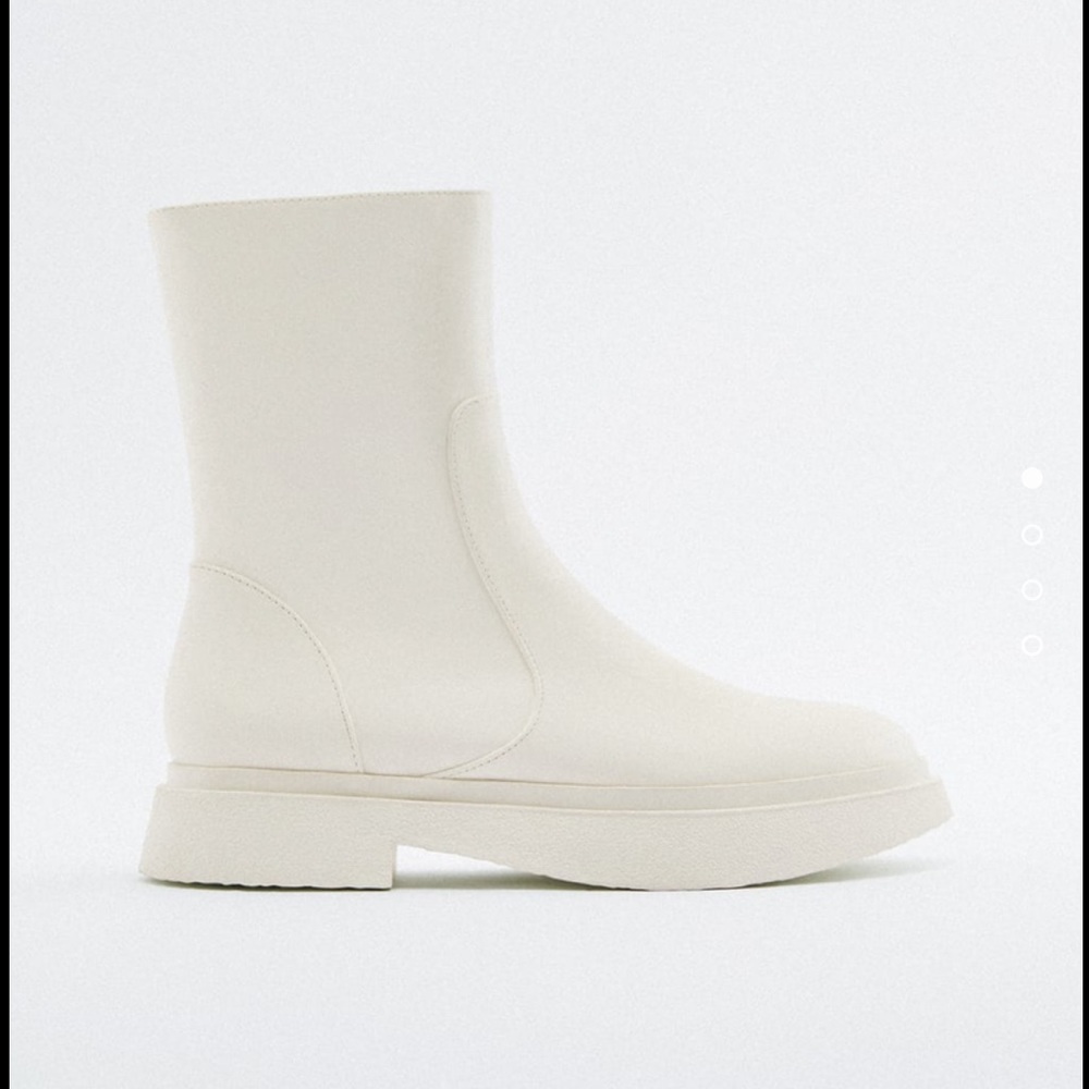 Zara Solid Color Ankle Boots - image 3